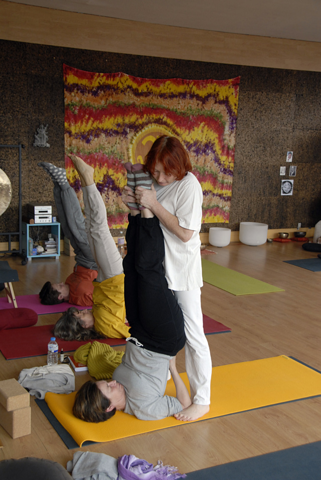Yoga : Posture sur les épaules