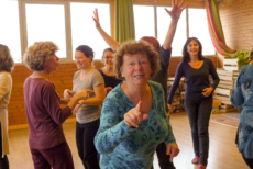 CentreDeYogaSruthi-YogaDuRire-MarionBouillon-14 CentreDeYogaSruthi-YogaDuRire-MarionBouillon-14