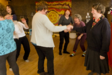 CentreDeYogaSruthi-YogaDuRire-MarionBouillon-2 CentreDeYogaSruthi-YogaDuRire-MarionBouillon-2