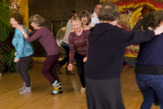 CentreDeYogaSruthi-YogaDuRire-MarionBouillon-6 CentreDeYogaSruthi-YogaDuRire-MarionBouillon-6